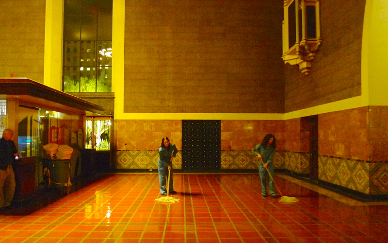 Illustration for article titled A Secret Opera Erupts Inside California's Biggest Train Depot